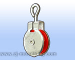 Pulley 1-3/4" nylon with Shield Brackrt & Swivel